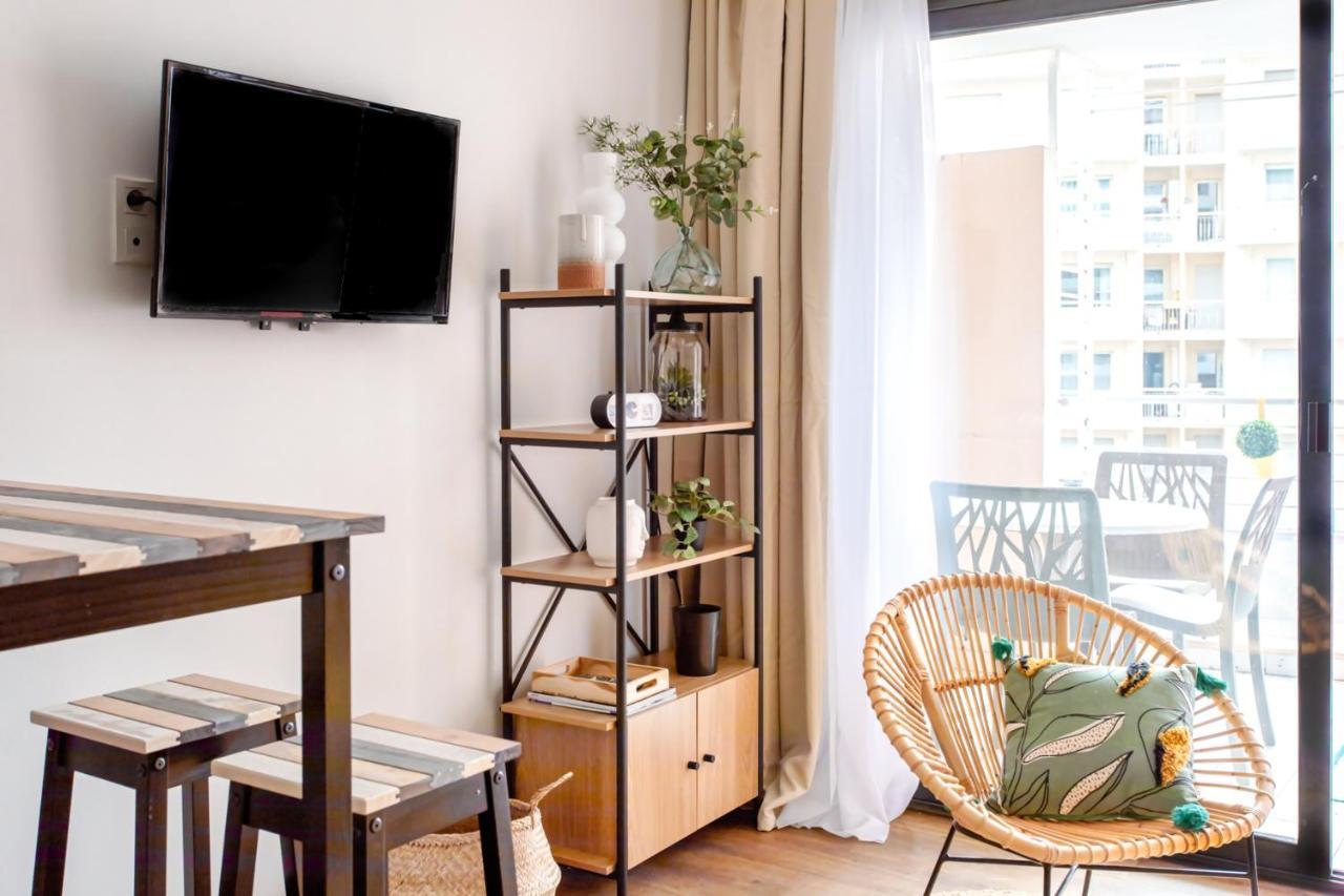 C1 Clemenceau Pool Balcony Bath Ac 2mins Walk To Apartment Cannes